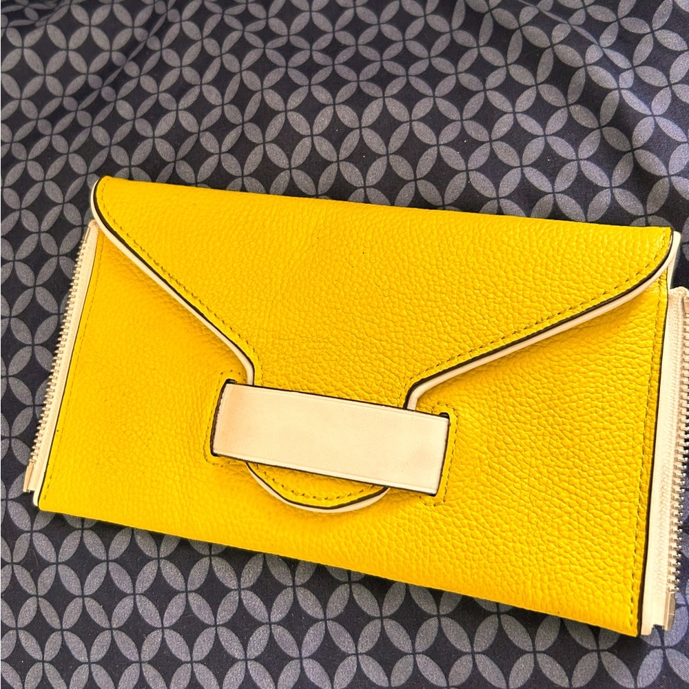 HENRI BENDEL Yellow / White Rivington Bag Crossbody w/Dust Bag Cover 🔥